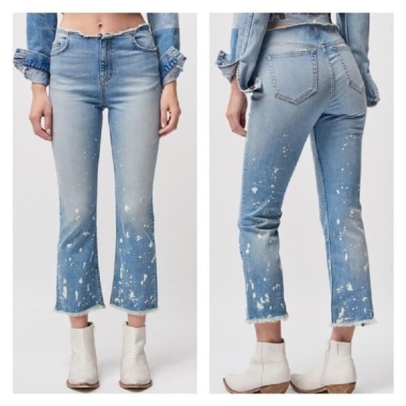 Free People Denim - 🆕Free People Raw Hem Crop Jeans